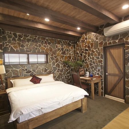 皇裔民宿 - 歐式小屋 Hualien City Exterior foto